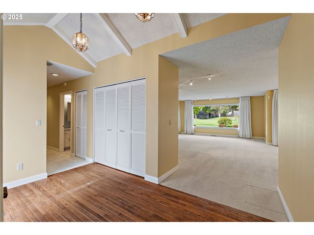 32455 Sw ARBOR LAKE Dr, Wilsonville, OR 97070