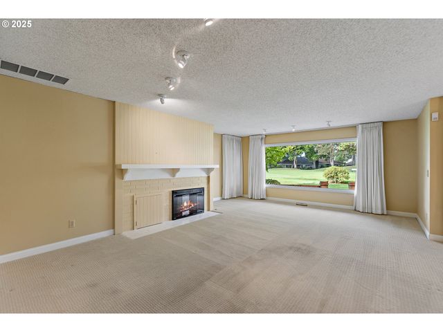 32455 Sw ARBOR LAKE Dr, Wilsonville, OR 97070