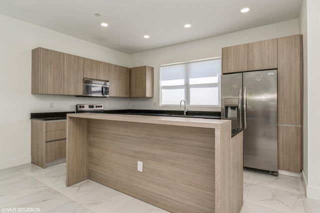 6151 SW 36th Court 25, Miramar, FL 33023