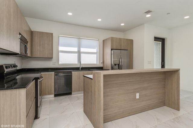 6151 SW 36th Court 25, Miramar, FL 33023