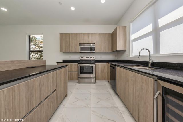 6151 SW 36th Court 25, Miramar, FL 33023