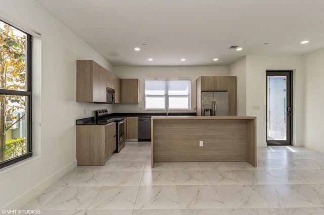 6151 SW 36th Court 25, Miramar, FL 33023