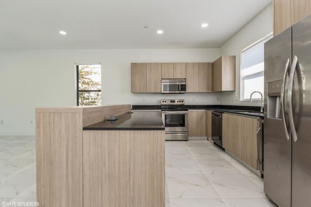 6151 SW 36th Court 25, Miramar, FL 33023