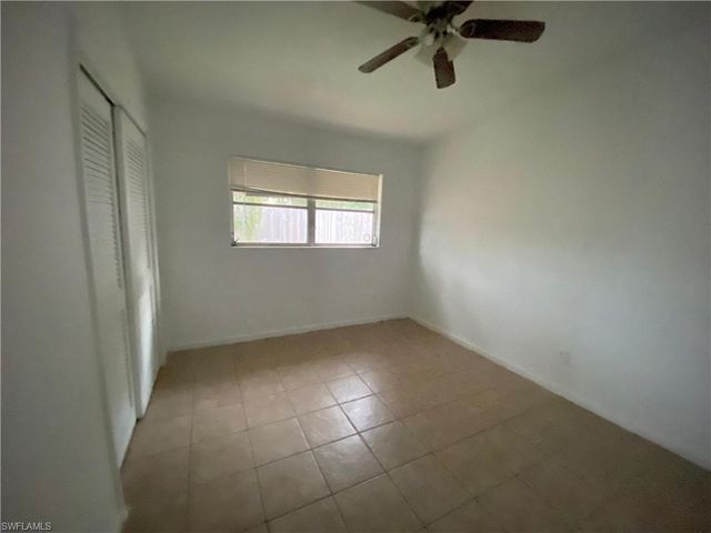 15 Vineyard ST, Lehigh Acres, FL 33936