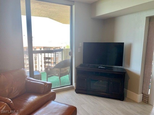 6001 Pelican Bay BLVD 1706, Naples, FL 34108