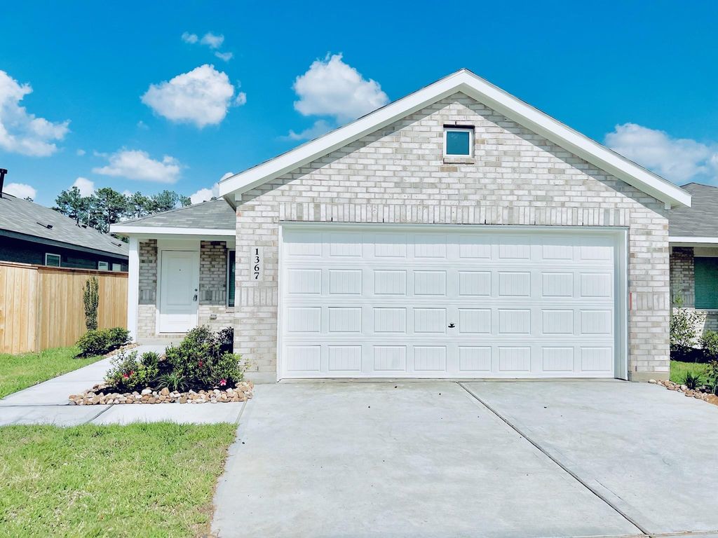 1367 Diamond Carnation Drive, Conroe, TX 77301
