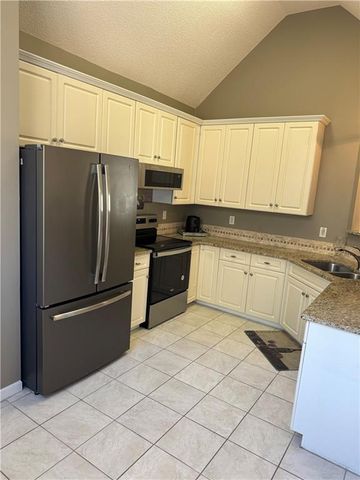 139 Lost Forest Drive, Mcdonough, GA 30252