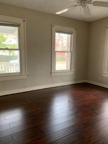 908 W 23rd Street, Houston, TX 77008