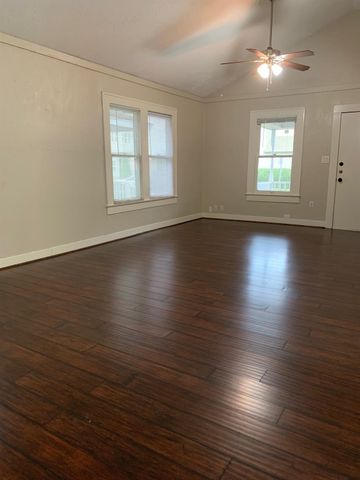 908 W 23rd Street, Houston, TX 77008
