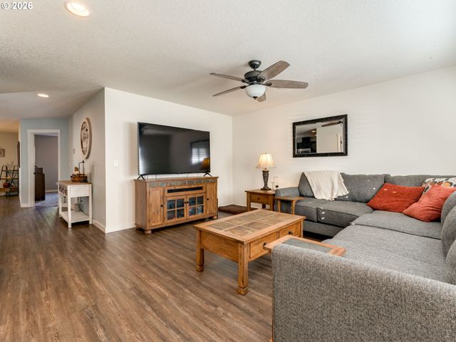 11922 Ne 102ND St, Vancouver, WA 98682