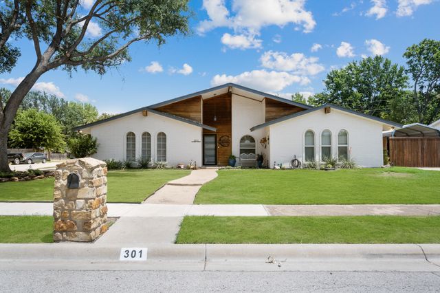 301 Gloria Street, Keller, TX 76248