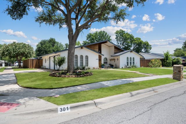 301 Gloria Street, Keller, TX 76248