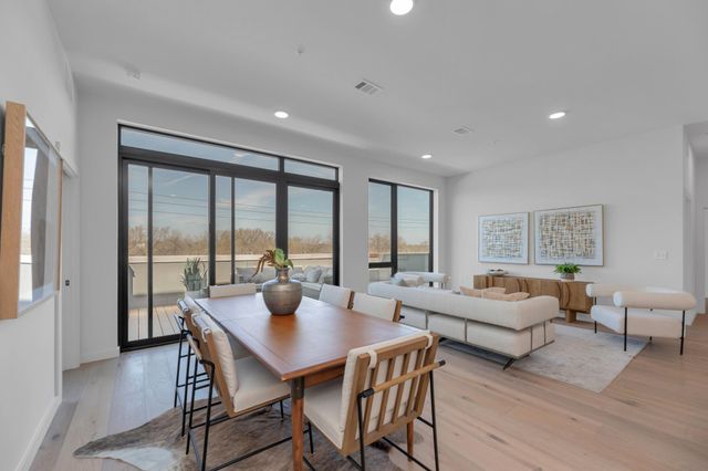 2209 S 1st ST 403, Austin, TX 78704