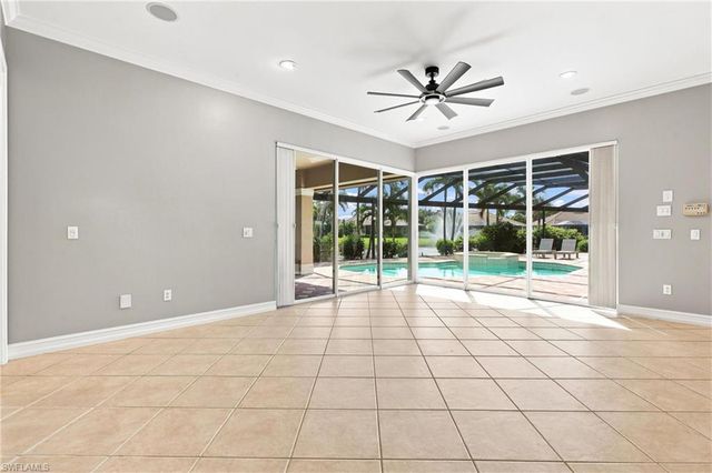 5120 Post Oak LN, Naples, FL 34105