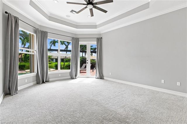 5120 Post Oak LN, Naples, FL 34105