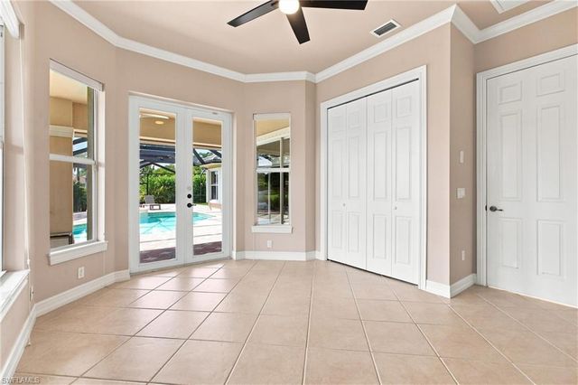 5120 Post Oak LN, Naples, FL 34105