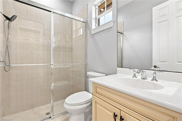 5120 Post Oak LN, Naples, FL 34105