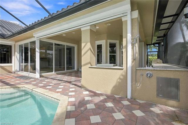 5120 Post Oak LN, Naples, FL 34105