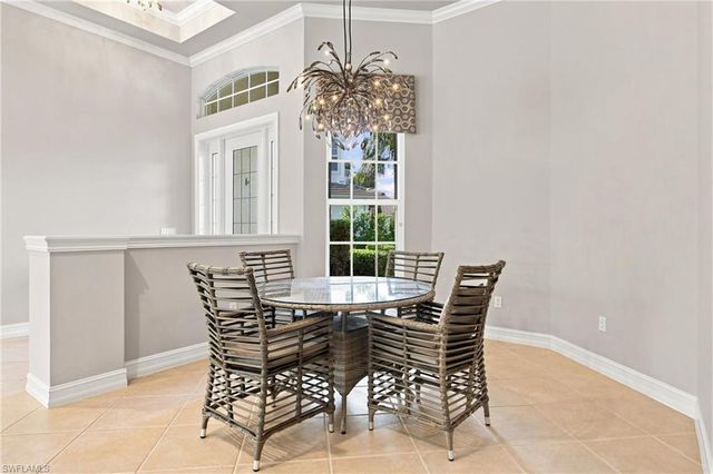5120 Post Oak LN, Naples, FL 34105
