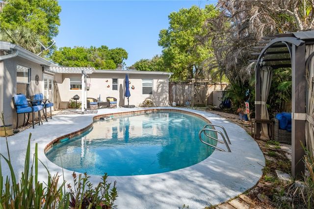 1875 31st Avenue, Vero Beach, FL 32960