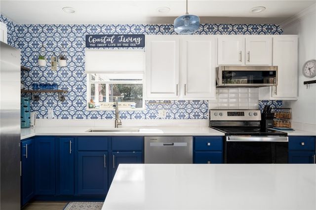 1875 31st Avenue, Vero Beach, FL 32960