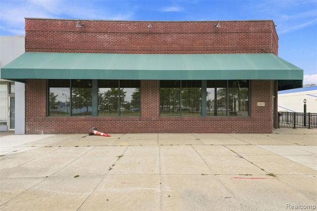 1660 Fort Street, Lincoln Park, MI 48146