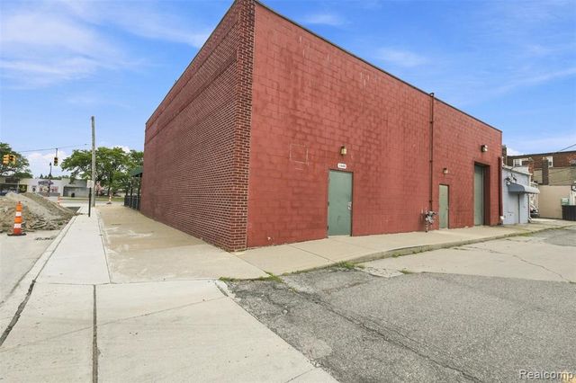 1660 Fort Street, Lincoln Park, MI 48146