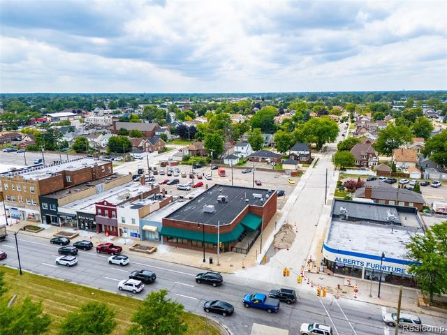 1660 Fort Street, Lincoln Park, MI 48146
