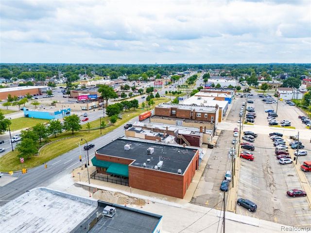 1660 Fort Street, Lincoln Park, MI 48146