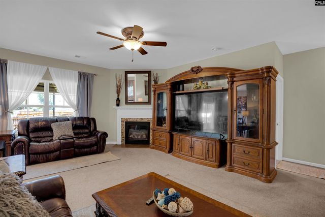 166 Castlefield Drive, Lexington, SC 29073