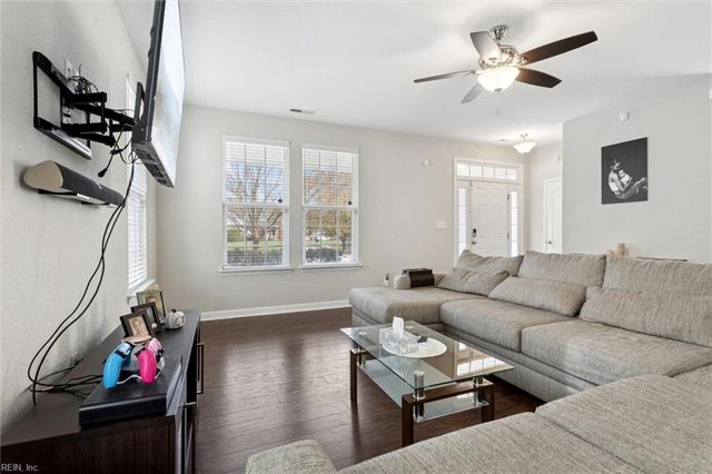 248 Harmony DR, Portsmouth, VA 23701