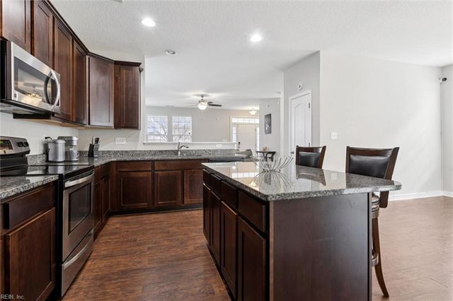 248 Harmony DR, Portsmouth, VA 23701