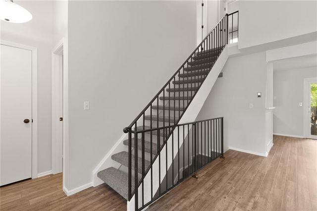 5743 N London Avenue, Kansas City, MO 64151