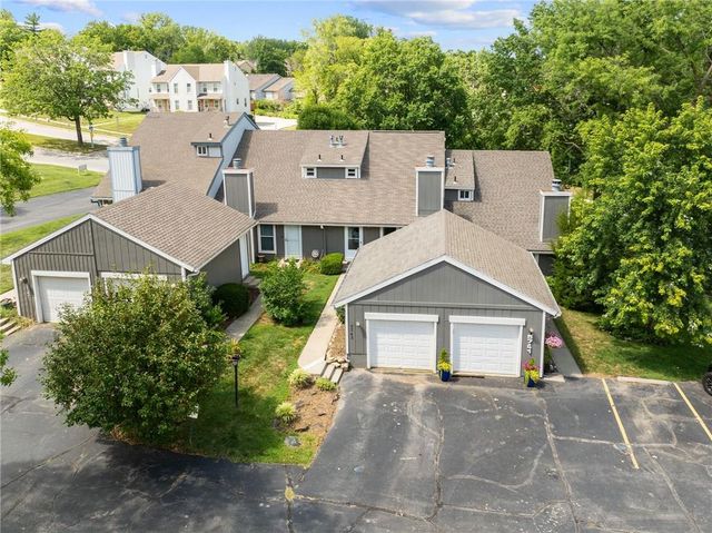 5743 N London Avenue, Kansas City, MO 64151