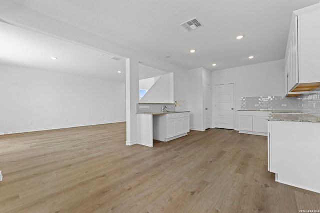 304 JERSEY LN, Boerne, TX 78006