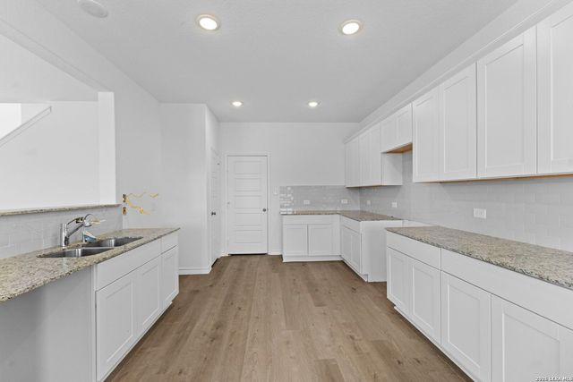 304 JERSEY LN, Boerne, TX 78006