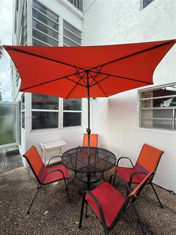 4270 NW 40th St 109, Lauderdale Lakes, FL 33319