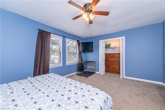 11 Corwin CIR, Hampton, VA 23666