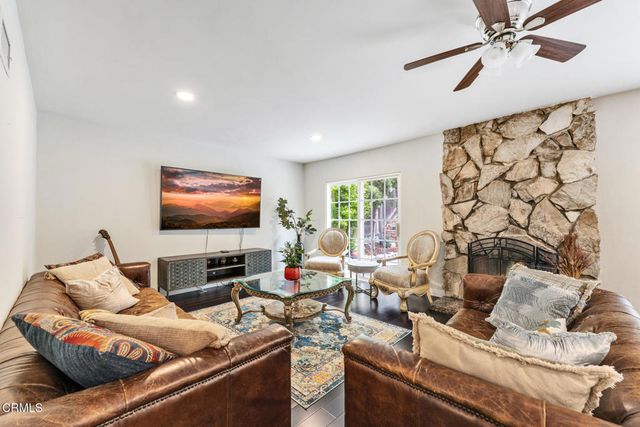 3136 Frances Avenue, La Crescenta, CA 91214