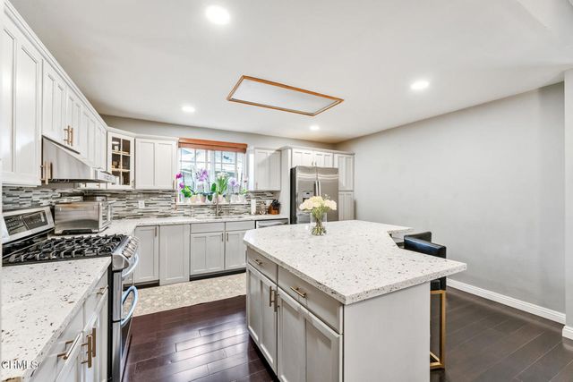 3136 Frances Avenue, La Crescenta, CA 91214
