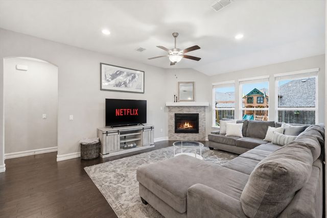 9409 Leisure Pace Lane, Little Elm, TX 75068