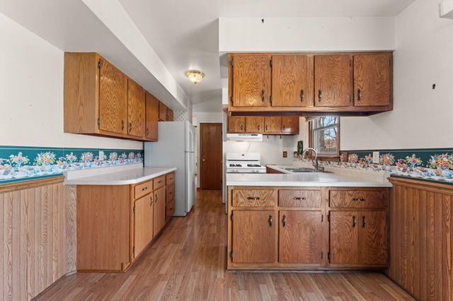 756 Imperial Road, Valparaiso, IN 46385