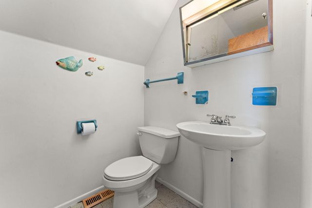 756 Imperial Road, Valparaiso, IN 46385