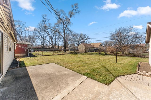 756 Imperial Road, Valparaiso, IN 46385