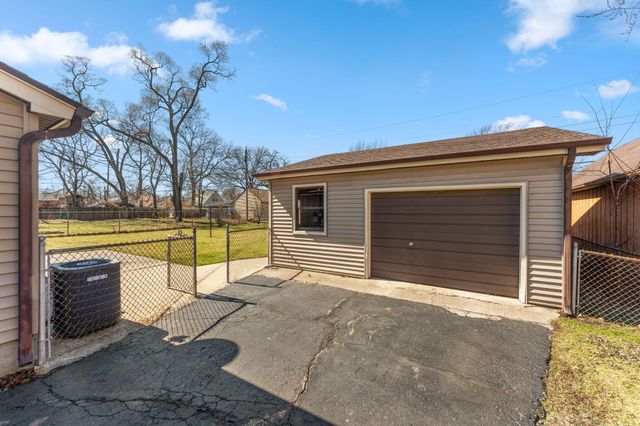 756 Imperial Road, Valparaiso, IN 46385