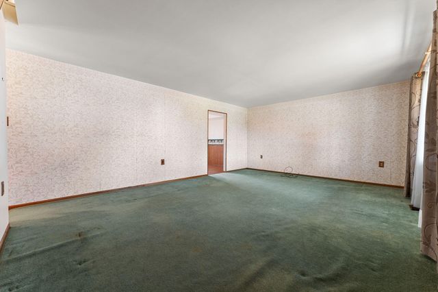 756 Imperial Road, Valparaiso, IN 46385