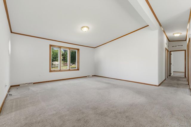 1 Palm Circle, Poughkeepsie, NY 12603