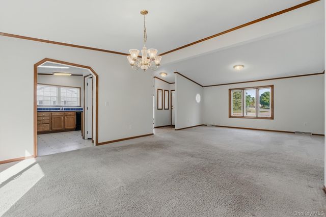 1 Palm Circle, Poughkeepsie, NY 12603
