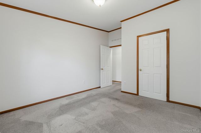 1 Palm Circle, Poughkeepsie, NY 12603