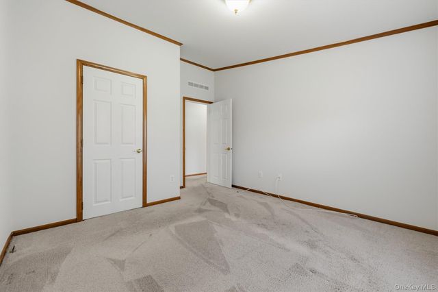 1 Palm Circle, Poughkeepsie, NY 12603